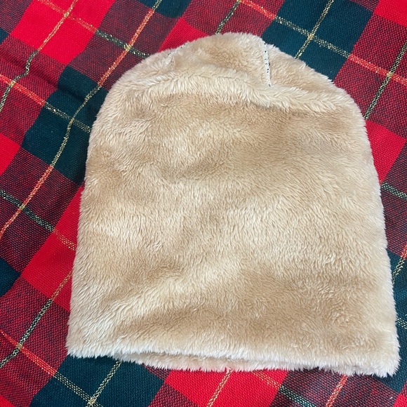 Plush fur lined ski cap - Picture 2 of 3